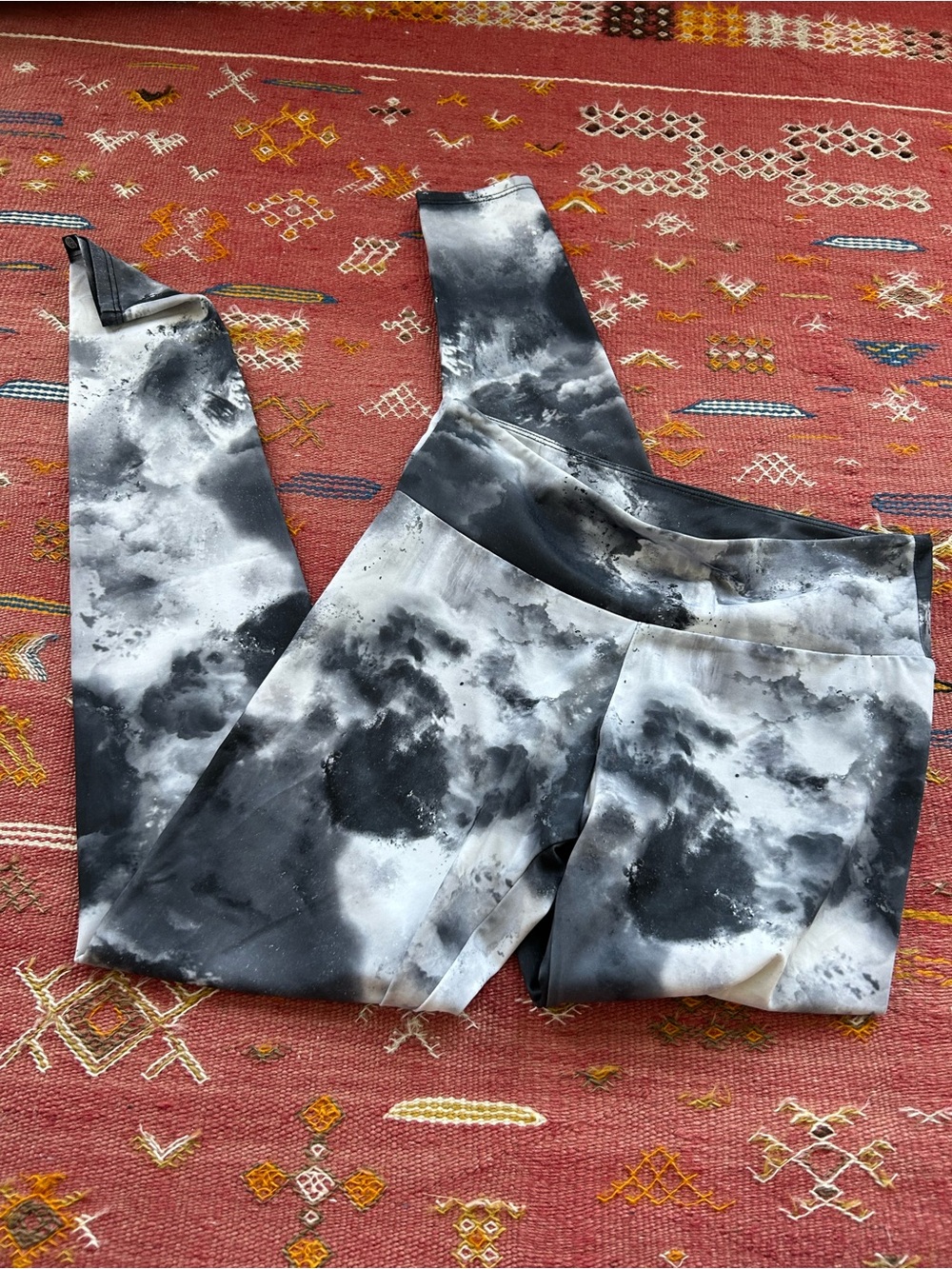onzie splatter leggings